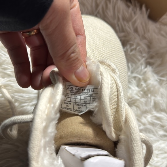 NWT UGG NEUMEL NATURAL - Picture 9 of 10